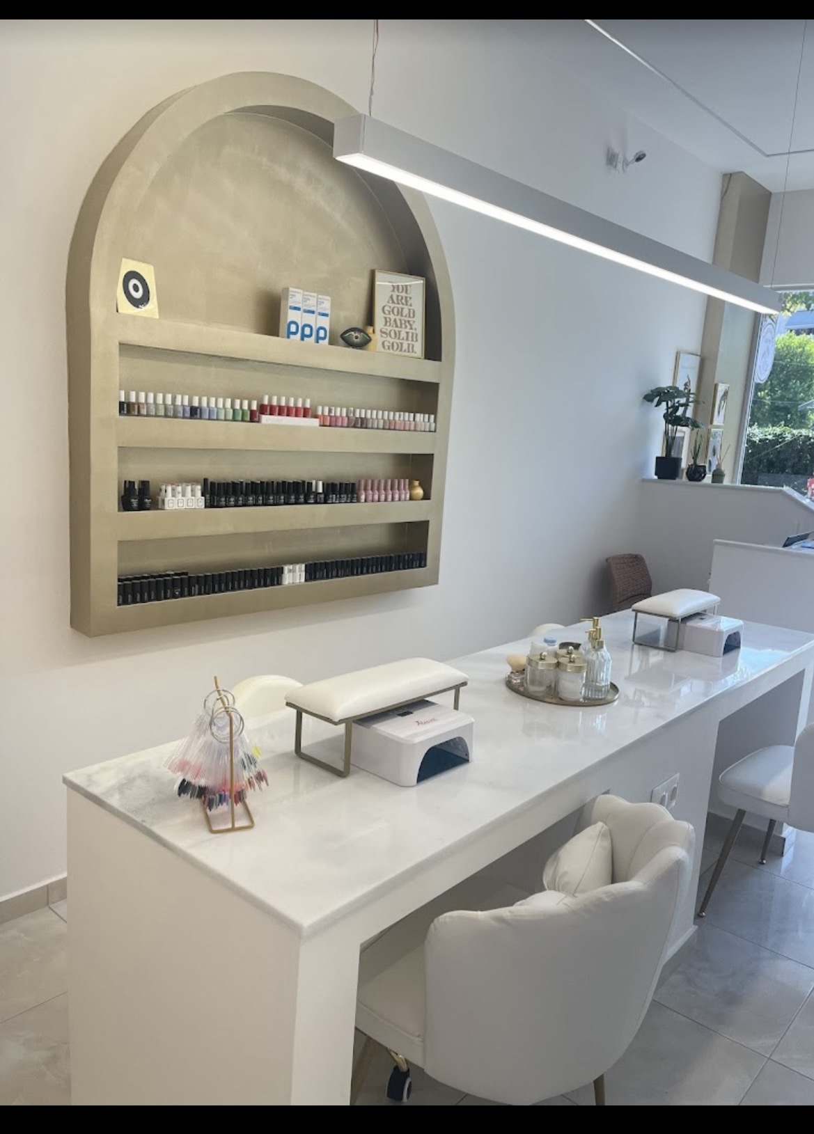 Gold nails Κατερίνη - Νύχια - Nail Salons